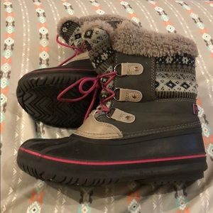 Children’s lightly used duck boots